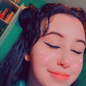 Meet your Posher, Skylah